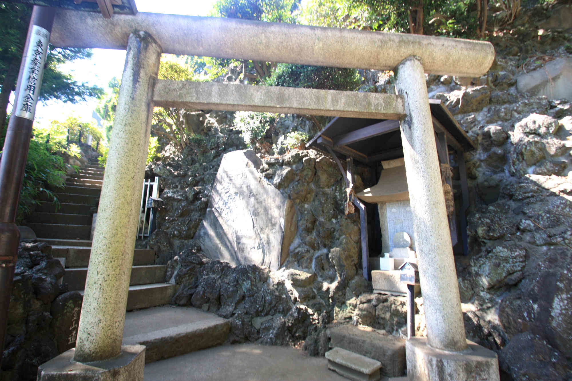 富士塚への入り口
