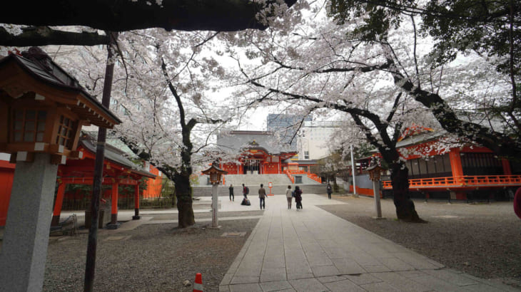 花園神社と芸能浅間神社