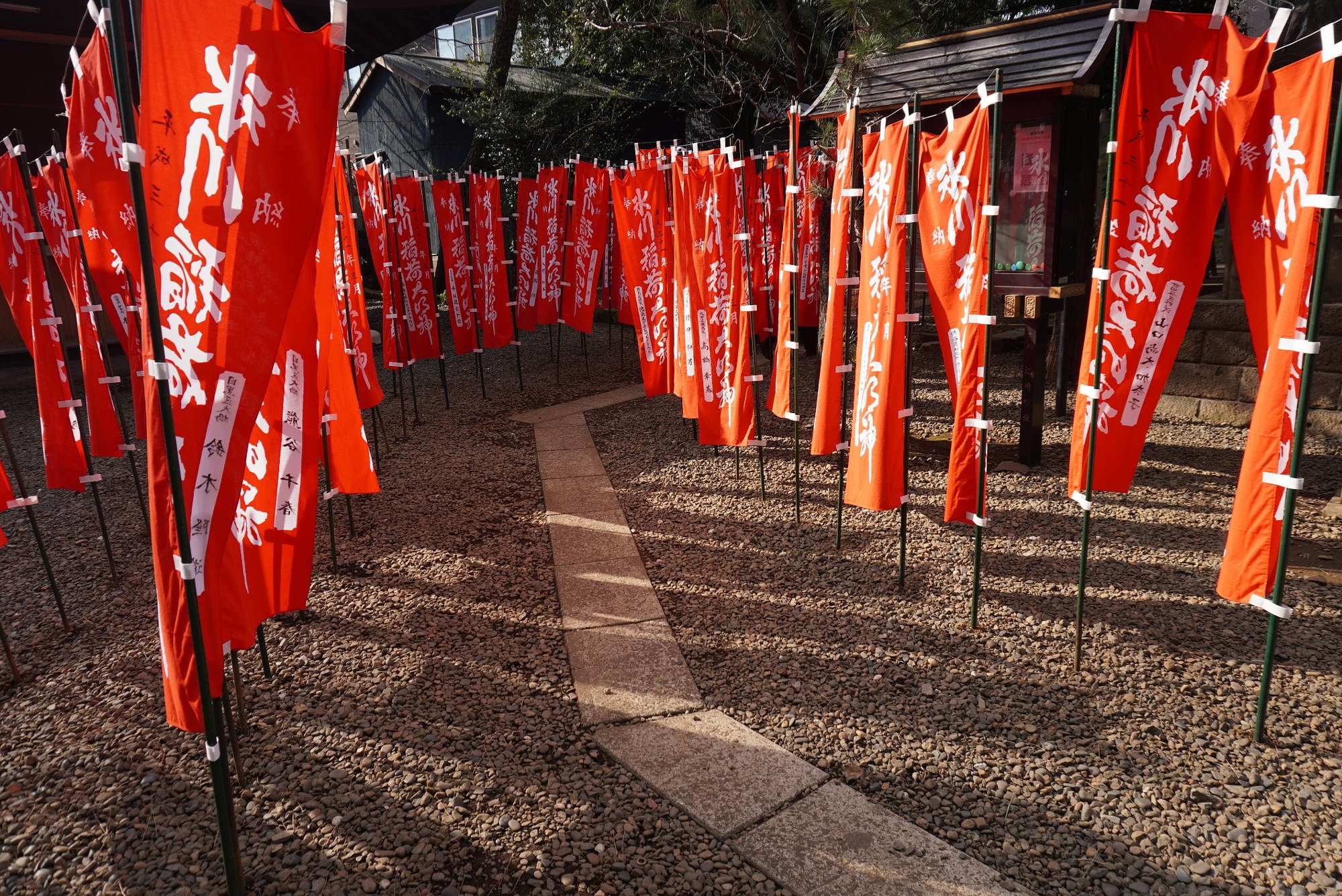 稲荷神社の参道