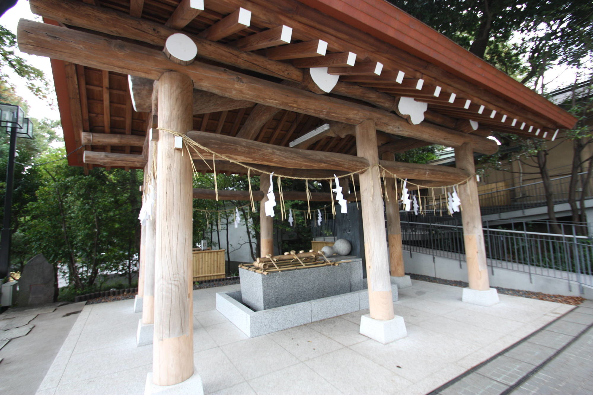 東郷神社の手水舎